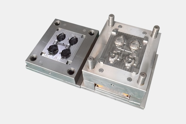4-Cavity Mold Image