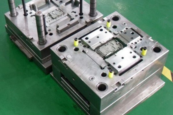 How to Achieve Precise Injection Molding Temperature Control?