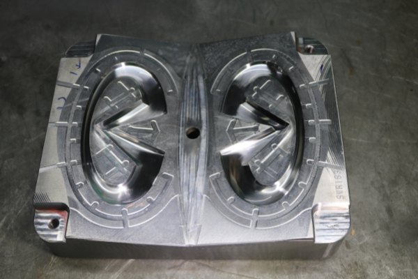 2-Cavity Mold Image