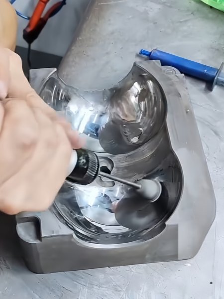 mold-polishing-for-injection-molding